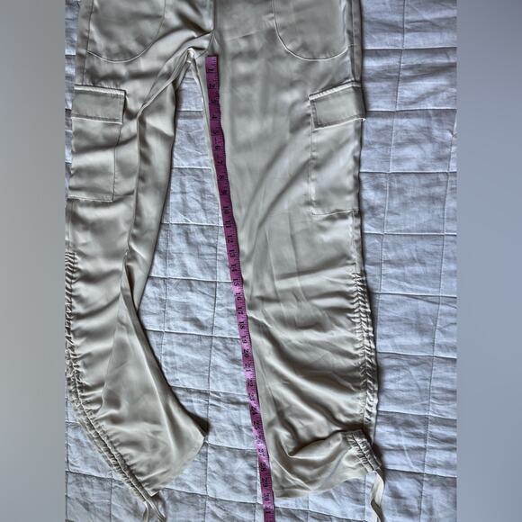 Revolve Superdown Natasa Ruched Cargo Pant Cream Streetwear Gorpcore - Small - Picture 5 of 11